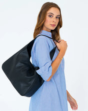 Load image into Gallery viewer, Arcadia Tote - Black