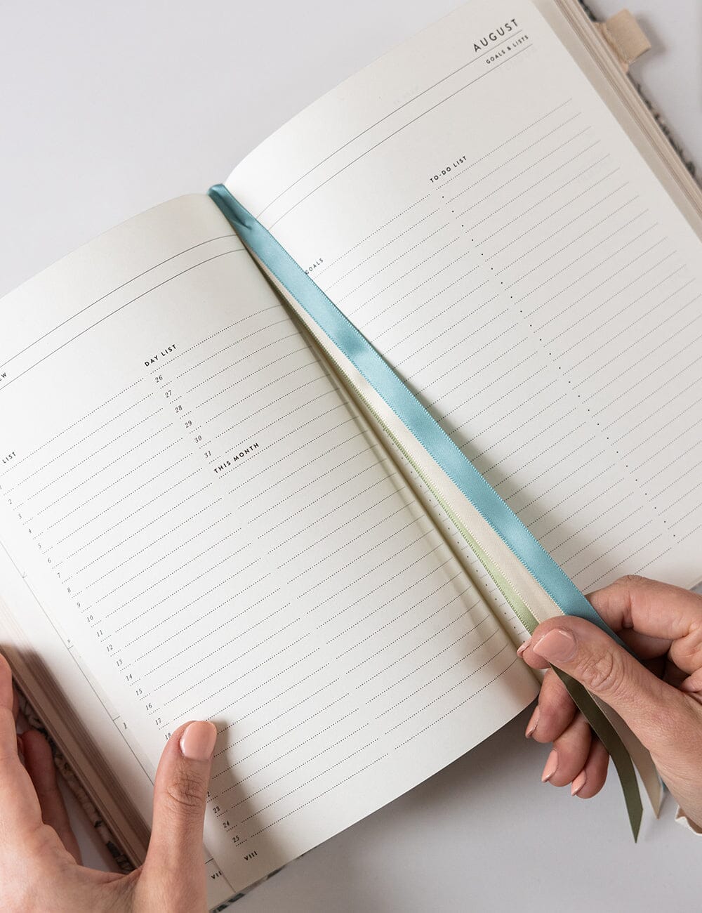 2026 Desktop Linen Bound Planner - Ivory Garden