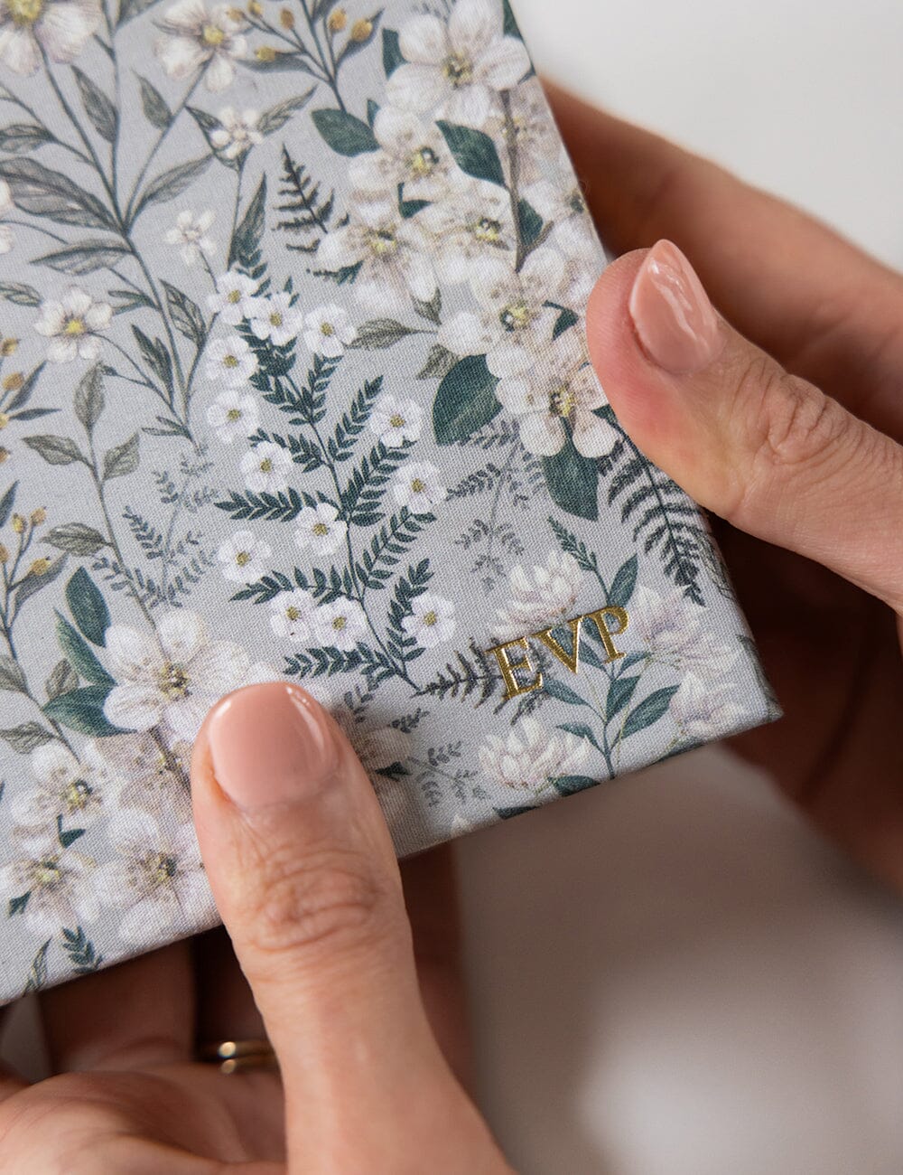 2026 Desktop Linen Bound Planner - Ivory Garden