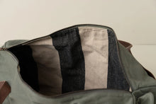 Load image into Gallery viewer, Journey Duffle Canvas Bag Olive