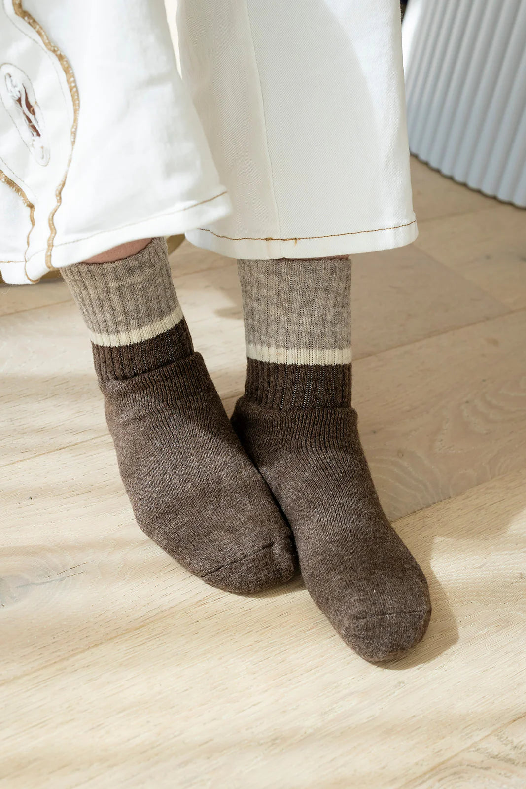Toasty Toes Woollen single stripe ribbed crew socks - Chocolate