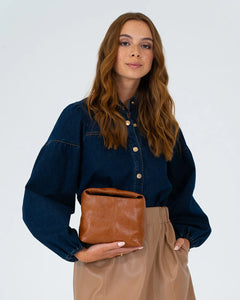 Linton Crossbody - Tan Pebble