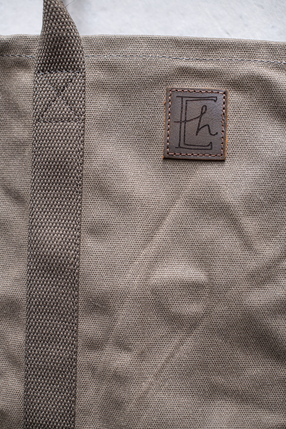 Waxed Canvas Log Carrier - OLIVE GREEN