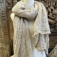 Load image into Gallery viewer, Kelly Mesh Linen Scarf