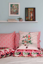 Load image into Gallery viewer, Blossomy Pillowcase Set