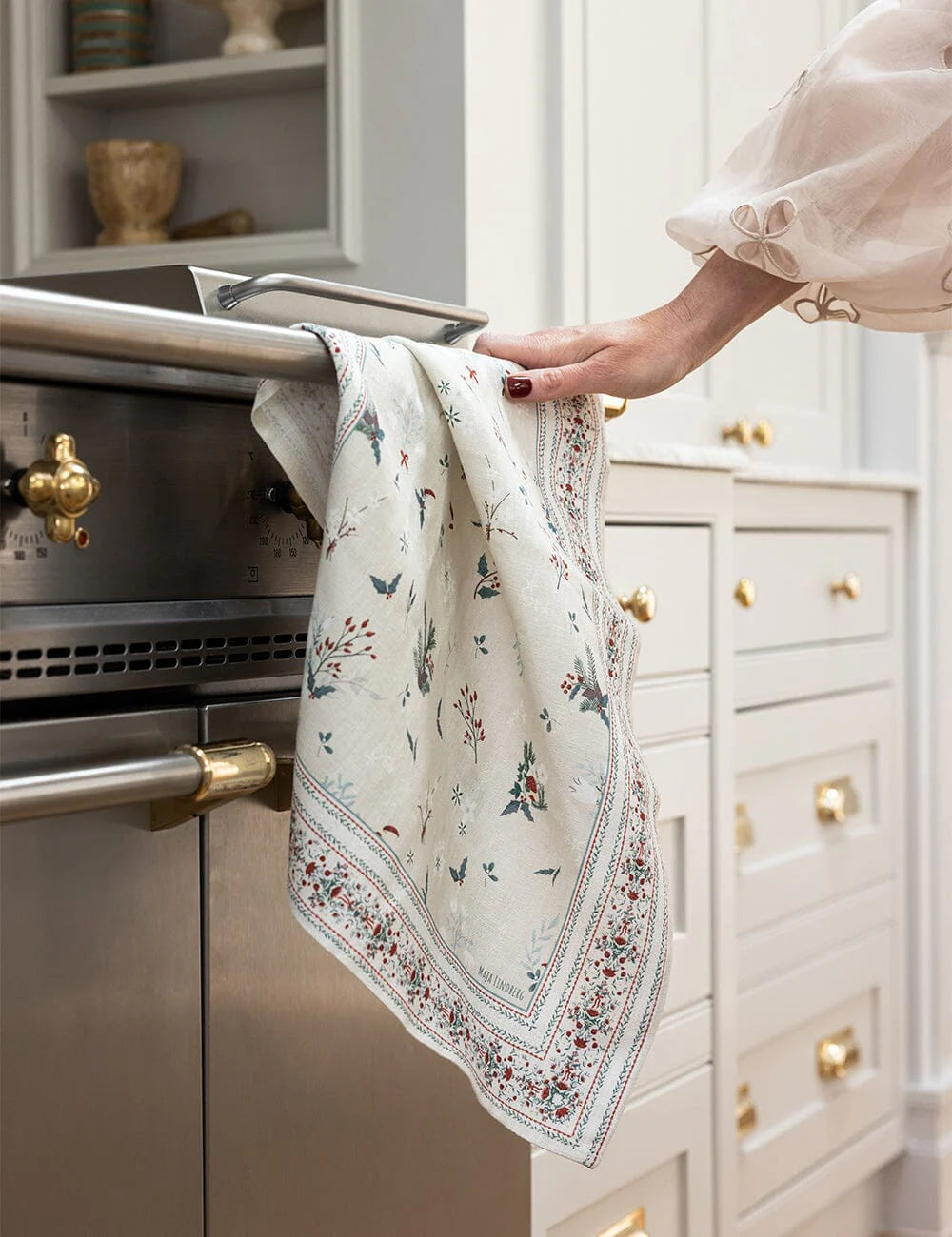 Heirloom Christmas Holly Linen Tea Towel