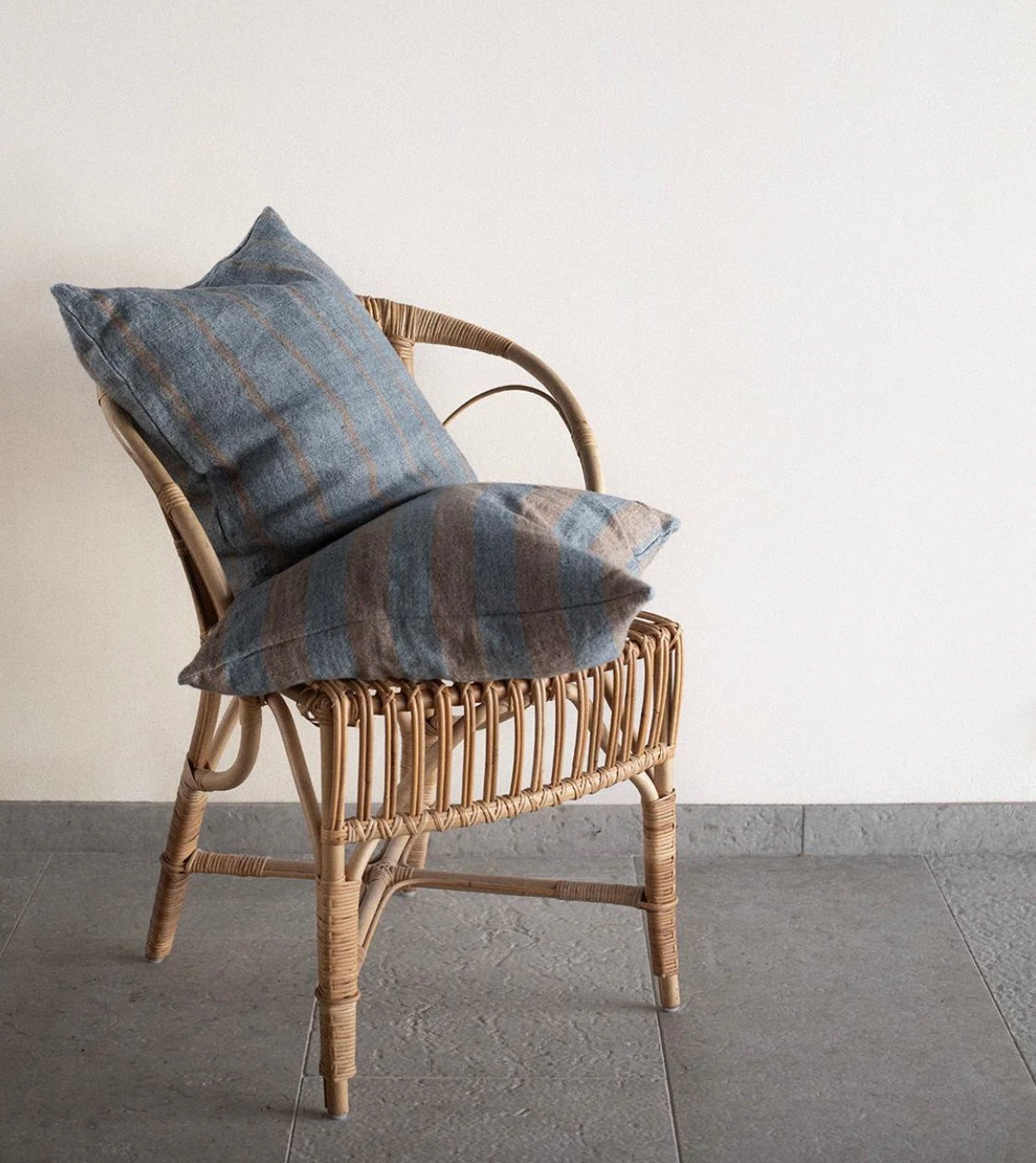 Melvin Cushion Cover - Biege stripe (50cm x 50cm)